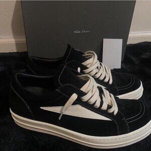 rick owns Men's Trainers